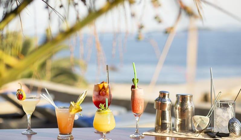 Eagles Villas-Armyra Pool Bar cocktails_18051